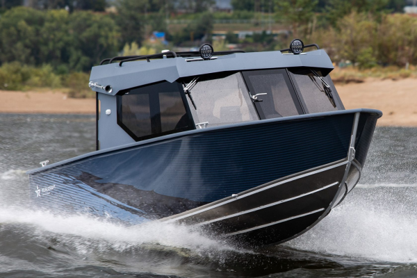 Лодка алюминиевая Realcraft 600 Cabin